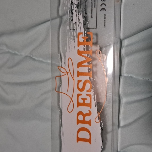 Purse strap....Guitar strap.  Absoulutely gorgeous - Picture 3 of 3